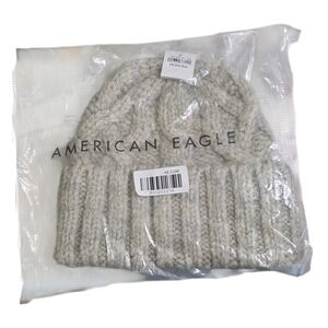 NEW American Eagle Light Gray Cable Knit Beanie